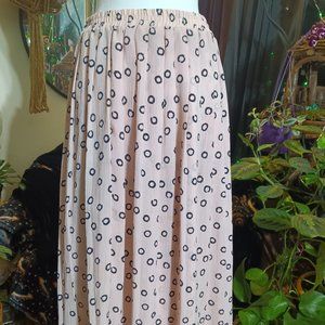 Vintage pink pleated skirt